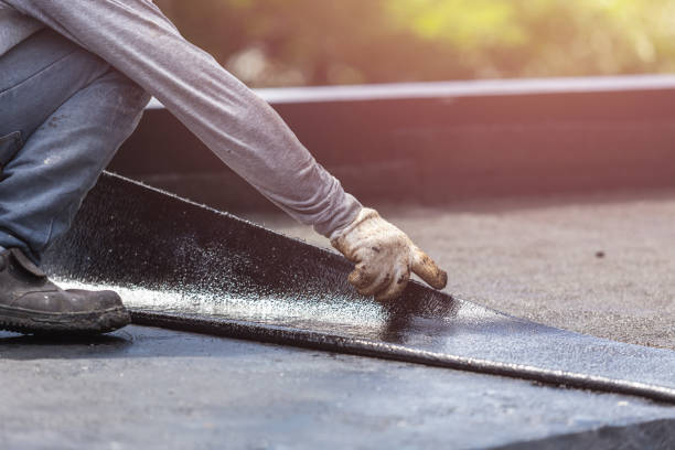 Professional Vapor Barrier Installation technician working in Pompeii, MI